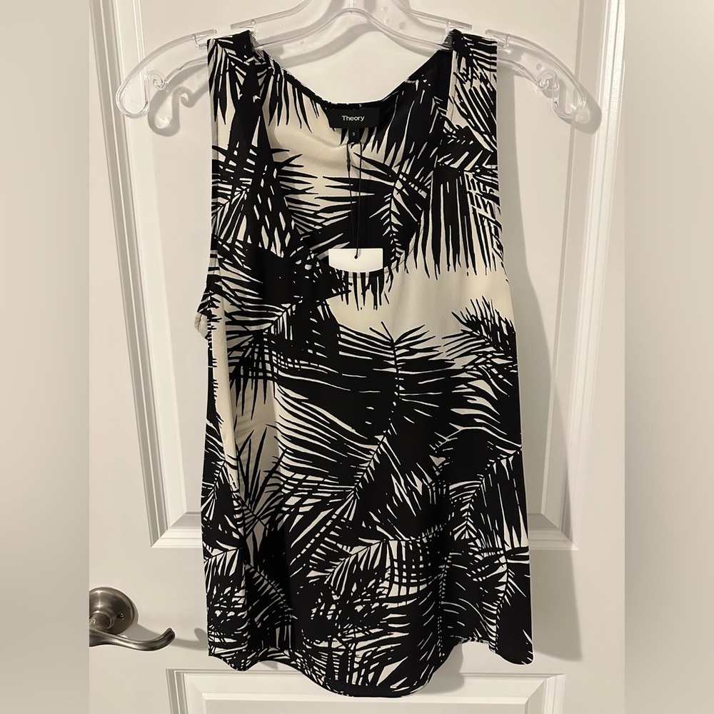 BNWT Theory Black and White Racer Tank